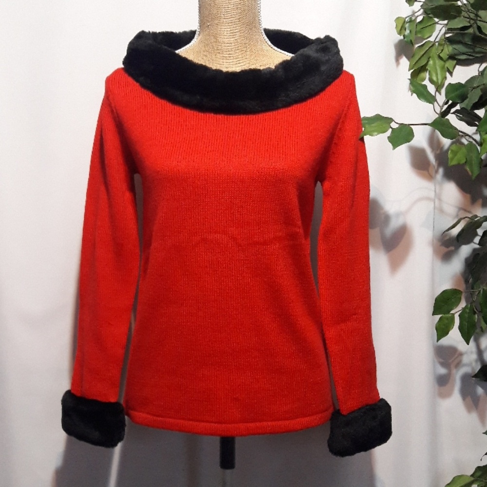 Red Sweater Top w black plush trim M